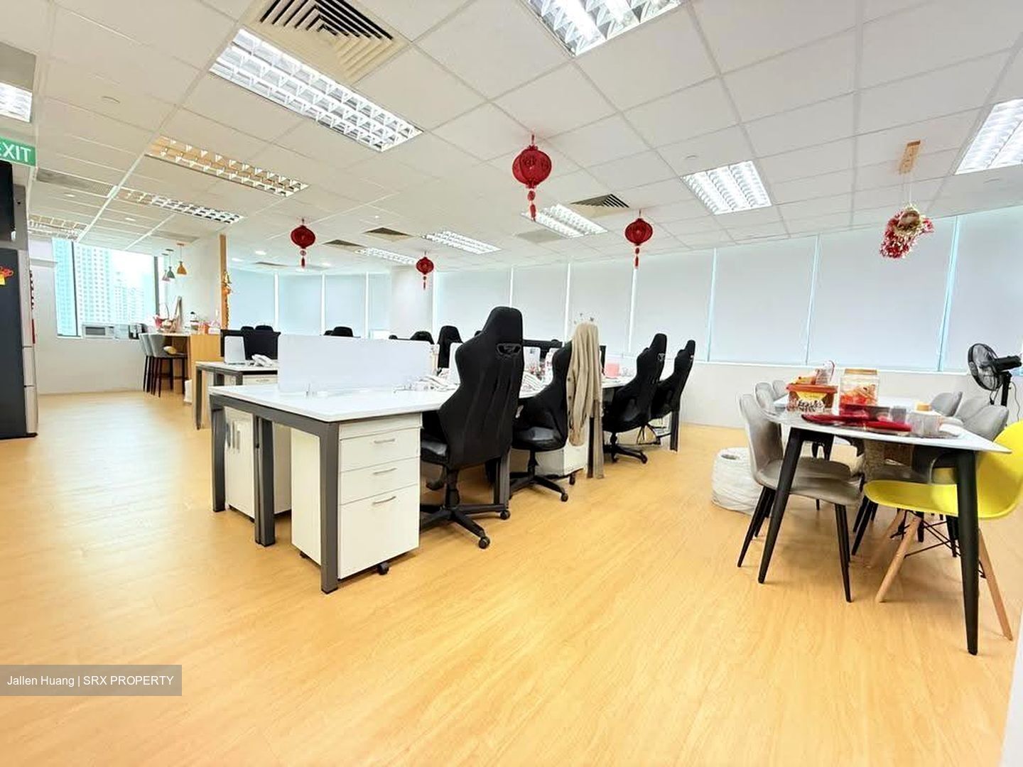 Orangetee Building (D12), Office #636775491